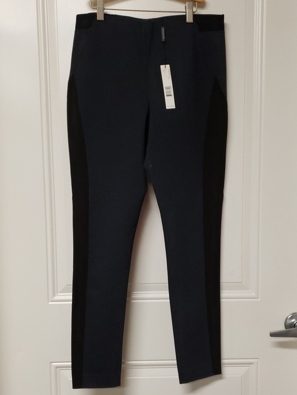 NWT Elie Tahari Navy and Black Ponte Skinny Pants Retail $198
